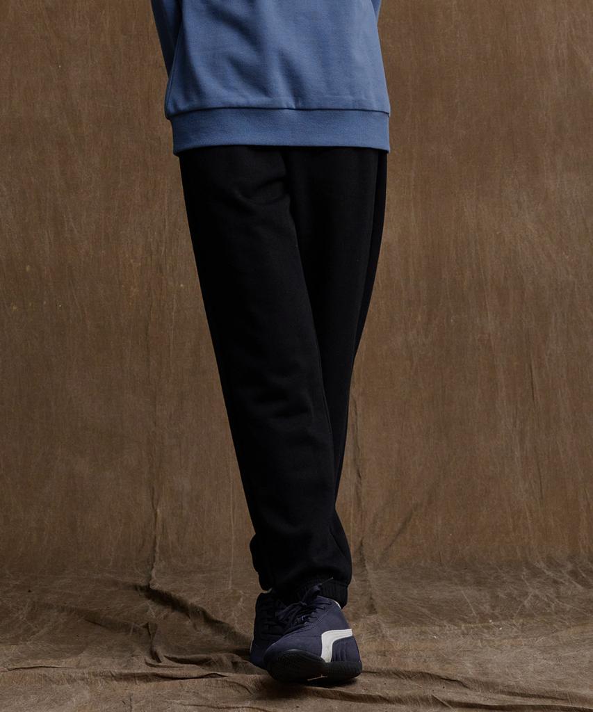 CHASECULT Unisex Essential Fleece-Lined Jogger Pants - Black