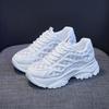 Женские белые кроссовки 2022, весенняя новая модная повседневная спортивная обувь для бега, женская обувь на теннисной платформе на платформе