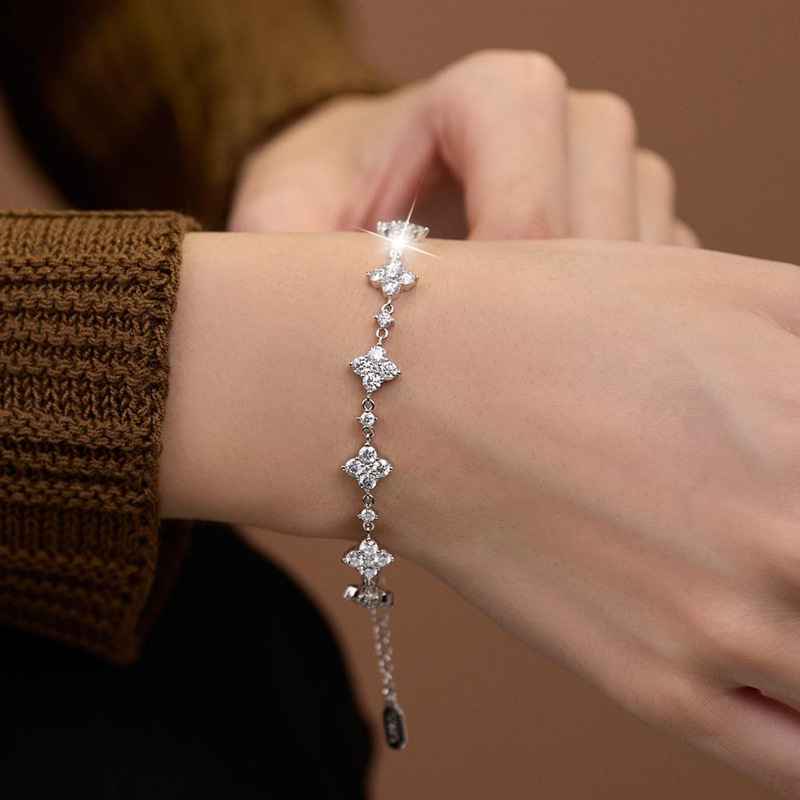 Lnngy Sterling Silver Adjustable Bracelets Four Leaf Clover Moissanite Bracelet With Certificate for Women Trend Jewel