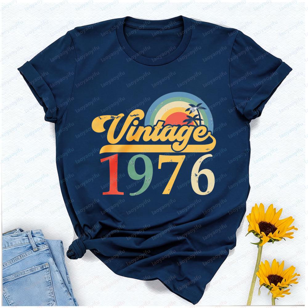 Born in 976 Vintage 50th Birthday Gift Shirts for Women Y2k Top Vintage Clothes Graphic T Shirts Harajuku Tops Tee