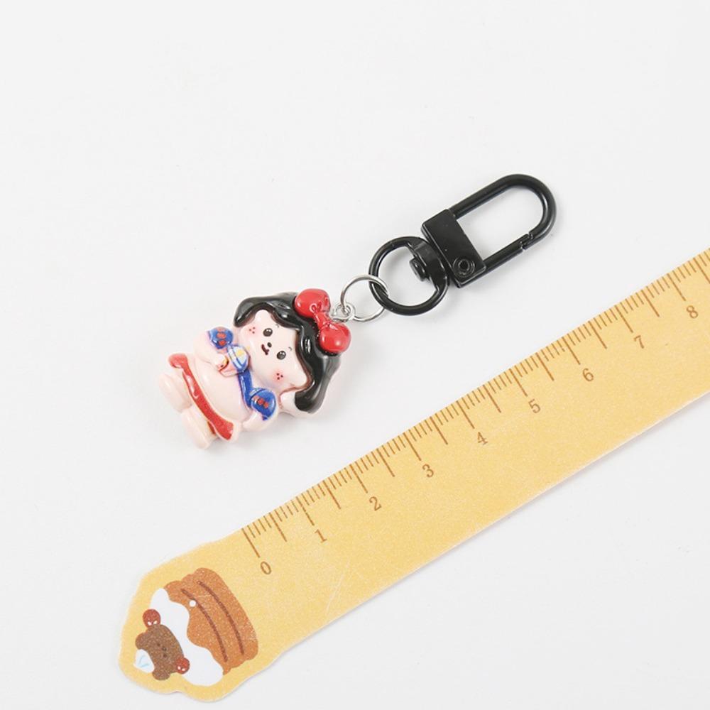 Креативный мультяшный брелок из смолы с изображением пухлой девочки, маленький металлический брелок для наушников