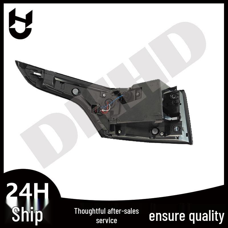 Compatible Taillight for Land Rover Range Rover Sport RS14 LR061588 LR061589