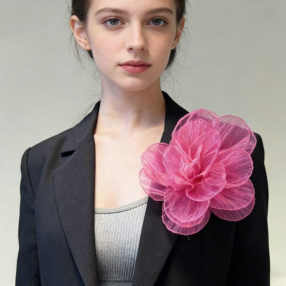 Handmade Oversized Yarn Flower Fairy Style Flower Corsage Elegant Dress Pin  Women