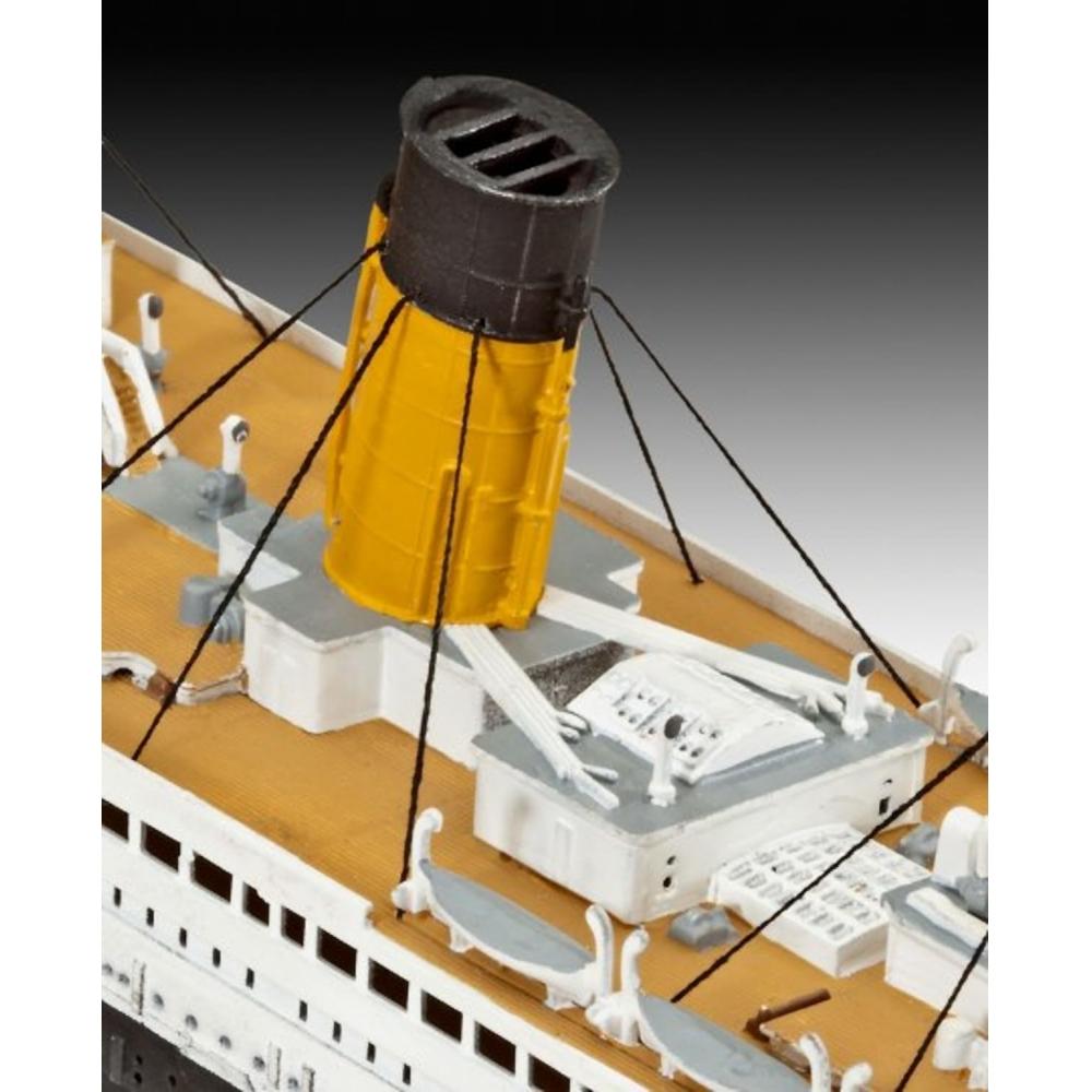 Немецкий Уровень 1 700 R.m.s. Титаник 05210 Пластиковая модель
