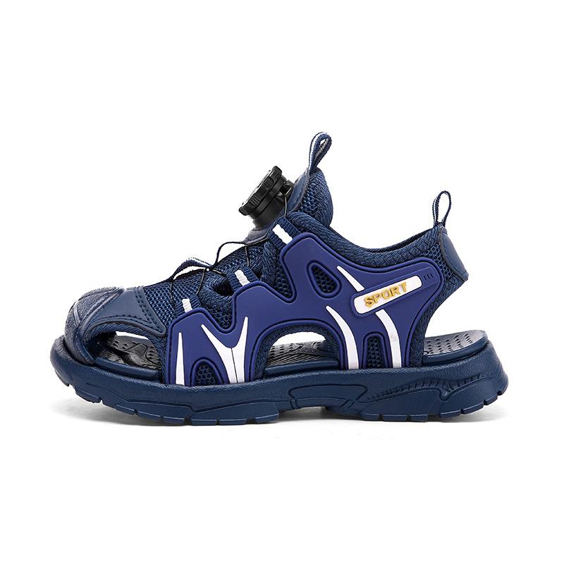 Summer children's slip-on sandals with rotating buckle, non-slip soft sole, breathable athletic beach shoes for boys and girls, available in medium