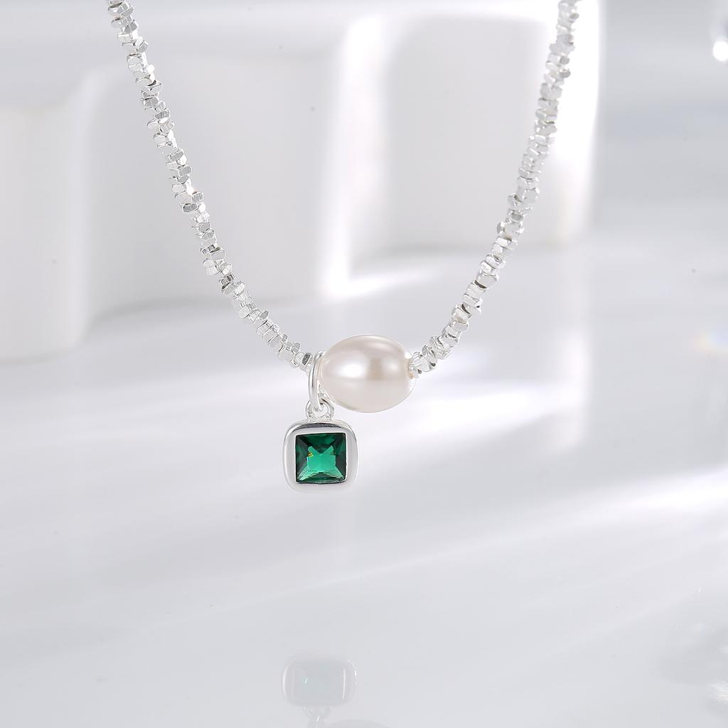 S925 серебряное легкое роскошное сломанное серебряное ожерелье сломанное серебро несколько таэлей квадратный изумруд циркон темперамент бусина маленькая квадратная бижутерия