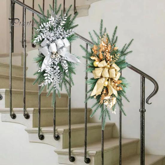 Светящийся рождественский венок для лестницы, венок с каплевидной отделкой, гирлянда для двери и лестницы с ягодным бантом, пластиковый рождественский праздничный домашний декор