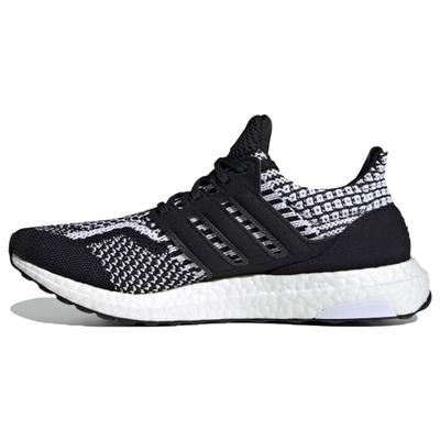 Женские кроссовки UltraBoost 5.0 DNA Черно-белые Core-Black Cloud-White FZ1850