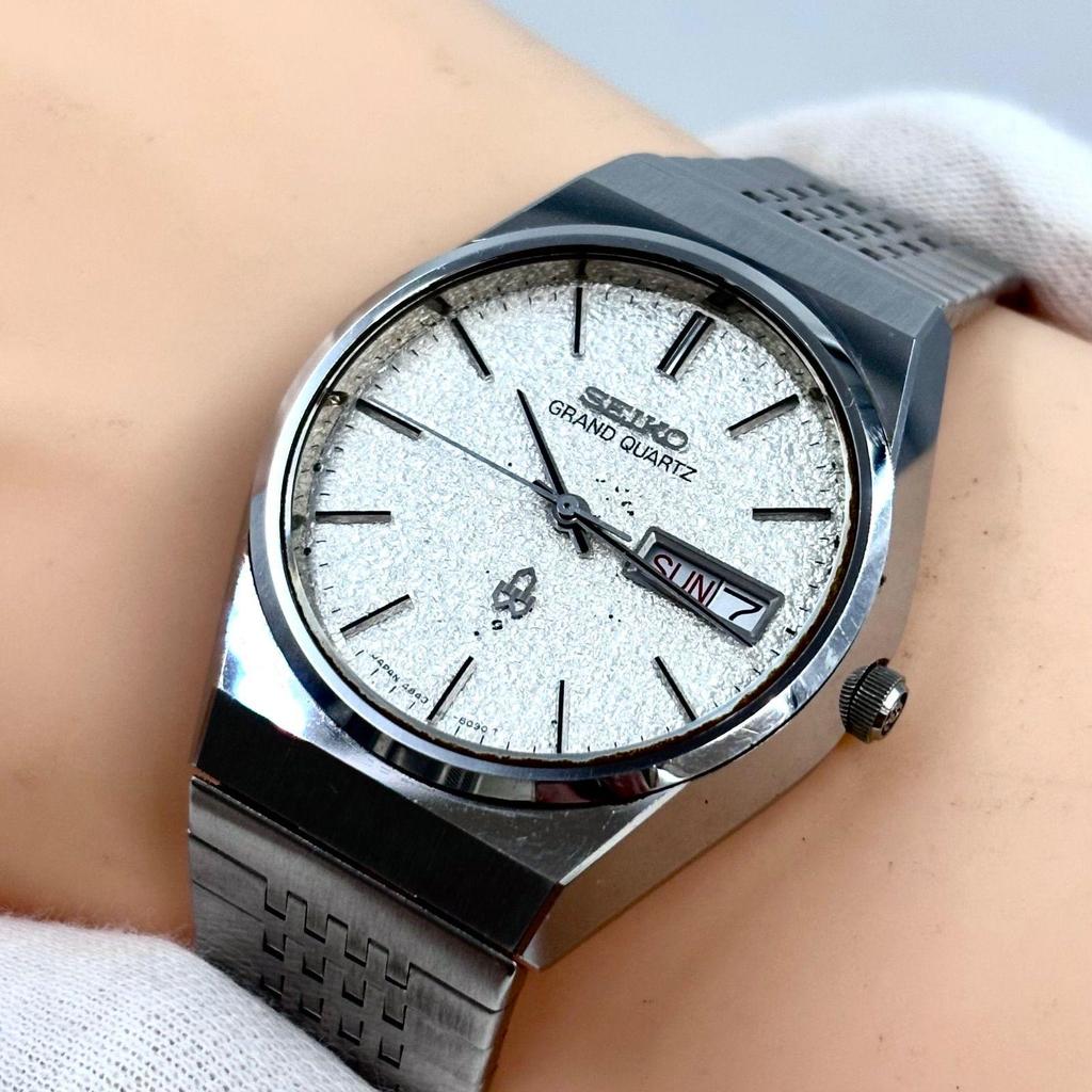 Б/у [Операция/Оригинальный браслет] SEIKO/SEIKO GRAND QUARTZ/Grand Quartz День-Дата Белый циферблат/Алмазная пыль Сделано Suwa Seikosha Изготовлено в Июне