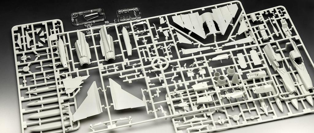 Немецкий Revell Saab Gripen Пластиковый набор 03776 1/72 JAS-39C (Самолет)