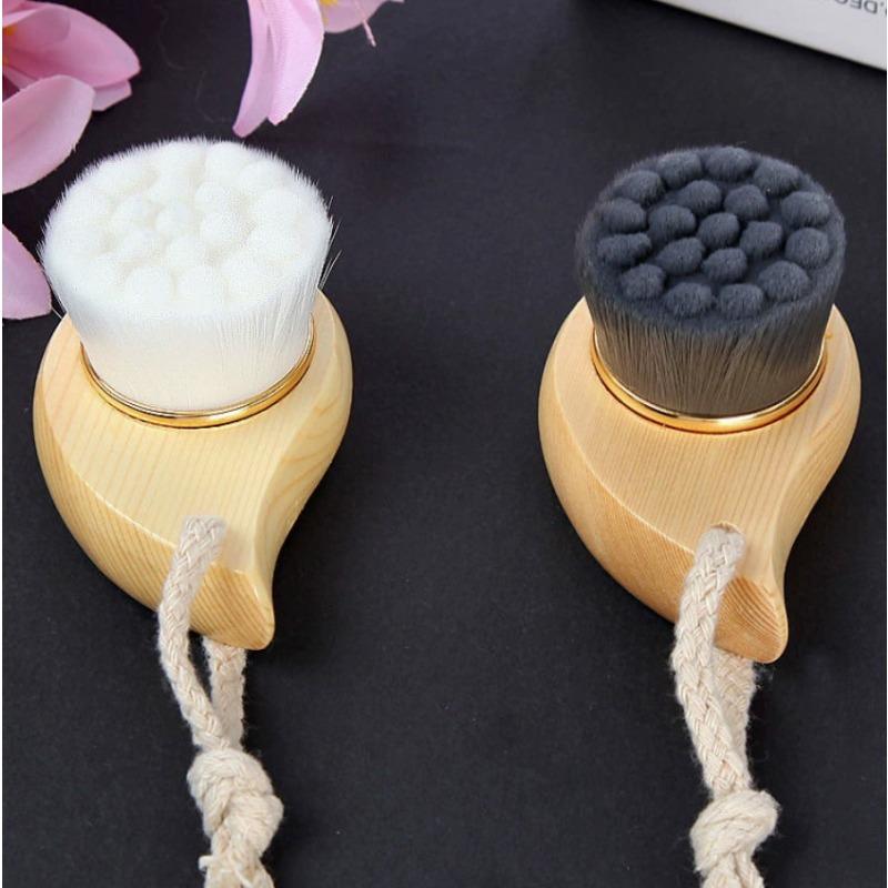 Wooden Handle Comma-shaped Super Soft Facial Cleansing Brush, Manual Facial Cleansing Brush