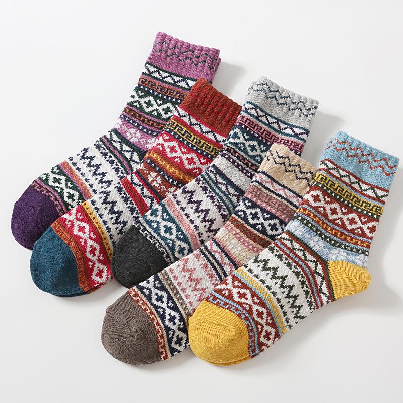 5/10 Pairs Comfortable Casual and Versatile Winter Thickened Socks Women's Warm Cross Stitch Wool Socks Retro Ethnic Style Literary Women's Socks