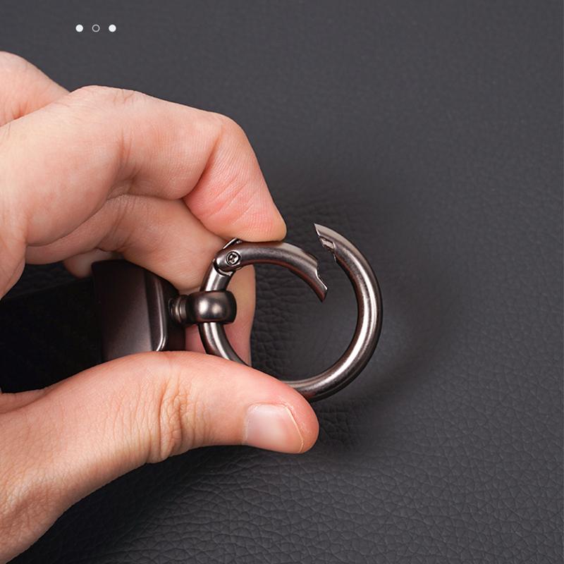 IJHD3 Car Logo Keychain Waist hanging key chain Auto Accessories For Alfa Romeo Giulietta Mito 159 Giulia Stelvio 156 147 Tonale Brera