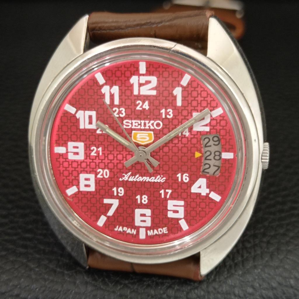 ВИНТАЖНЫЕ АВТОМАТИЧЕСКИЕ ЧАСЫ SEIKO 5 7005A ЯПОНИЯ МУЖСКИЕ С КРАСНЫМ ЦИФЕРБЛАТОМ a709365-1