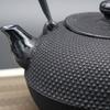 Чугунная посуда Нанбу Железный Синмару прямой и газовая плита Иватэ Традиционное ремесло Чайник, Арарэ, 1,7 л (Индукционная плита, газовая плита, совместимо), Префектура, Япония,