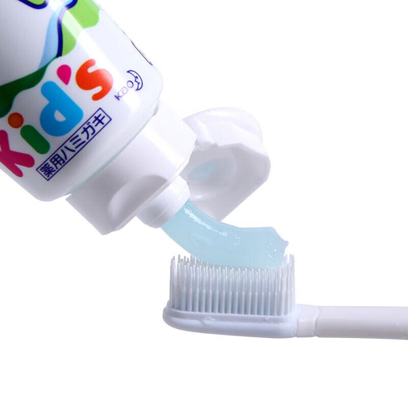 Зубная паста Kao Clear Clean Kids с ксилитом (Дыня канталупа, без фтора)