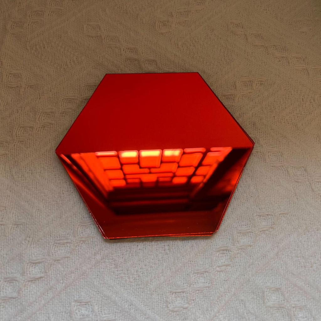 Самоклеящаяся шестиугольная акриловая зеркальная наклейка на стену DIY для гостиной, прихожей или лестницы.