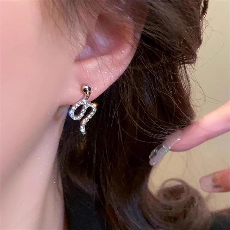 Full Crystal Rhinestone Snake Stud Earrings For Women Statement Unique Wedding Jewelry Brincos Pendientes