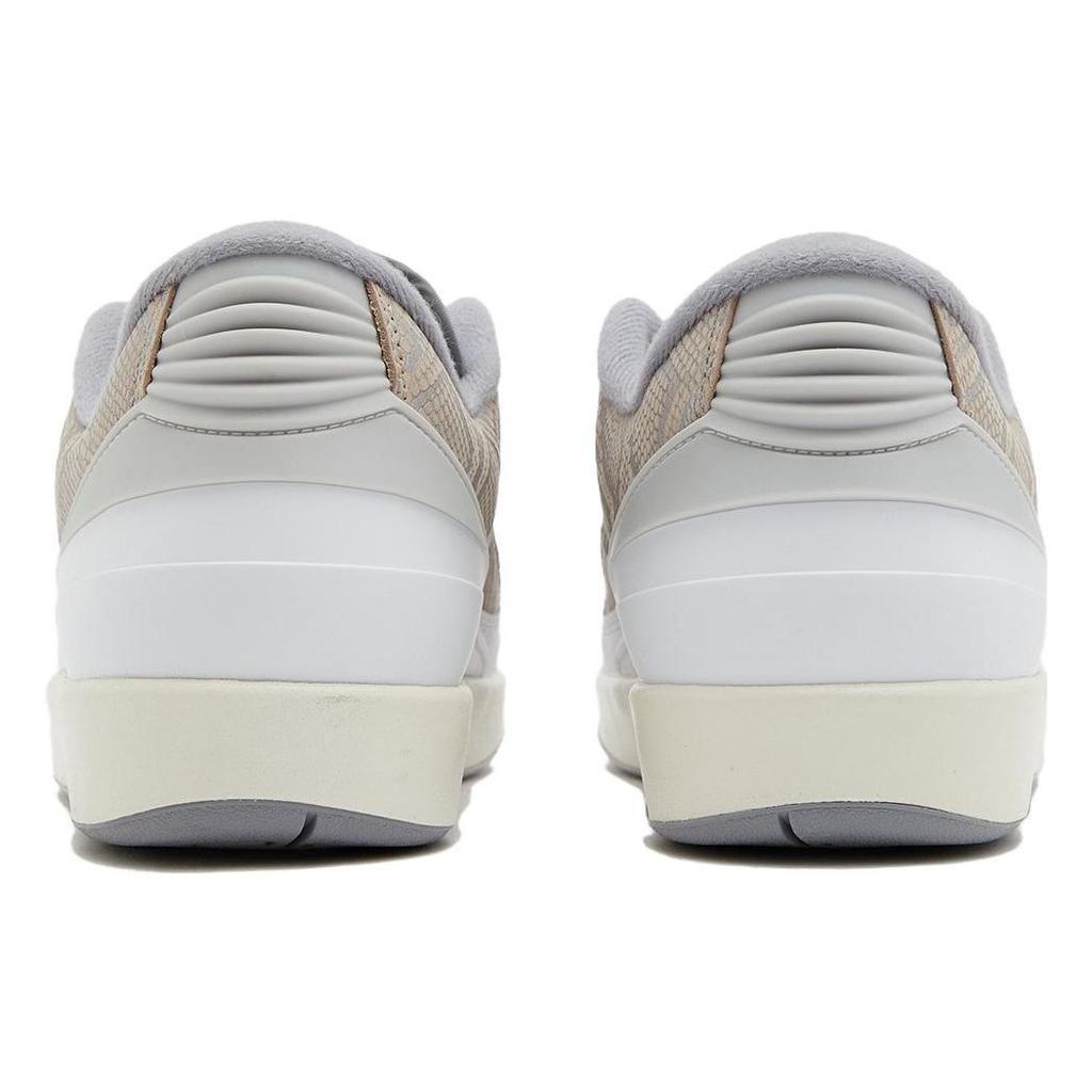 Мужские кроссовки Air Jordan 2 Retro Low Python белые цементно-серые Sanddrift DV9956-100