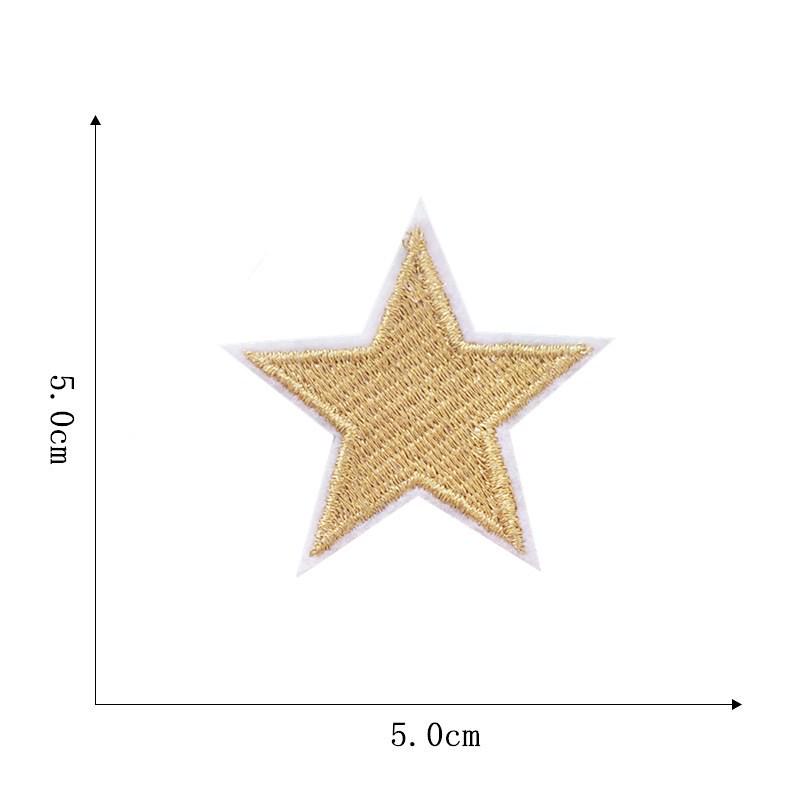 Вышитая нашивка на одежду в виде пятиконечной звезды
