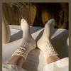 "Толстые трикотажные носки в японском ретро-стиле - унисекс молочно-белого цвета для осени/зимы"