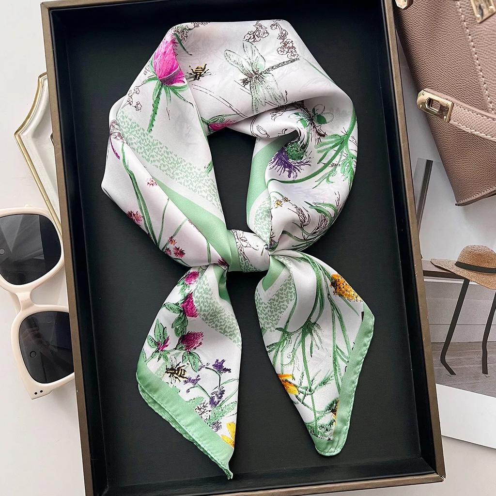 Spring/Summer Square Scarf Ladies' Luxurious & Elegant Paisley Printed Bandana Scarf, Perfect For Daily Wear And Gift Giving