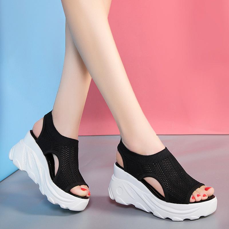 Новые водонепроницаемые плетеные студенческие повседневные модные универсальные модные сандалии для женщин