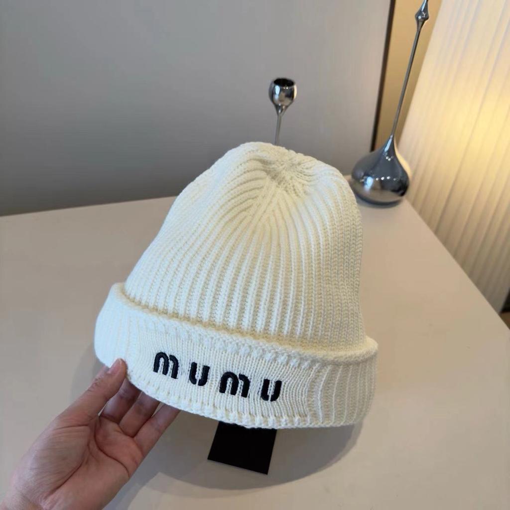 Mujia embroidered knitted hat, warm and cold-proof casual pullover hat in autumn and winter, letter ear protection and face-showing small versatile ba