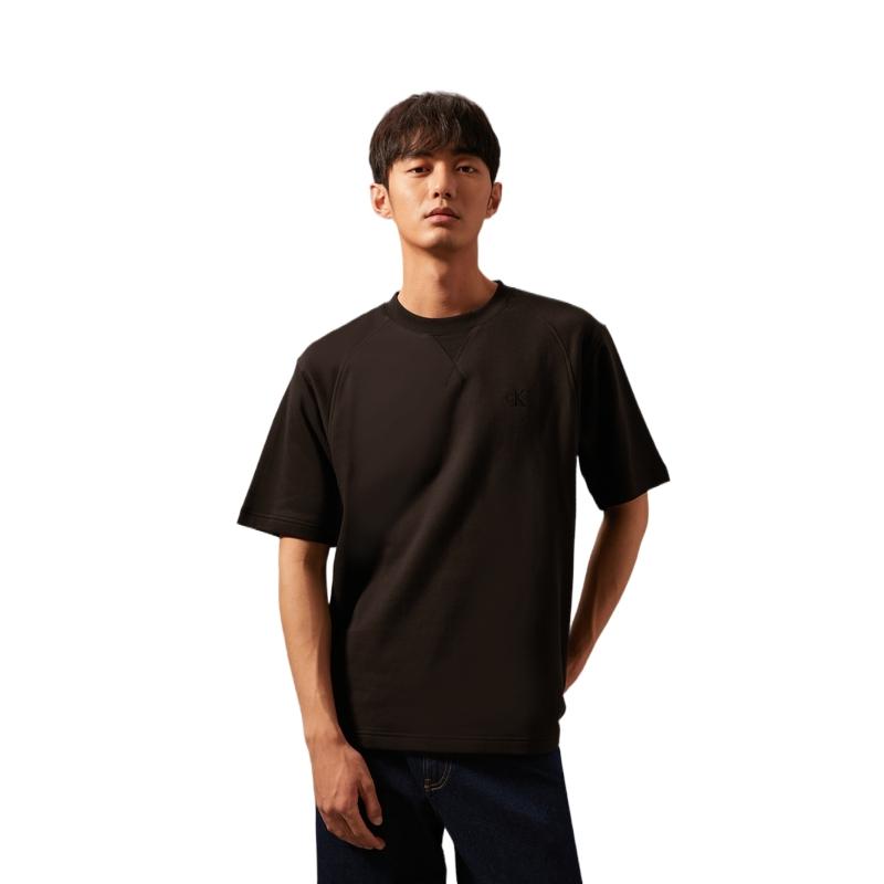 Calvin Klein T-Shirts Men's Crew Neck Moderate Straight Fit J325919
