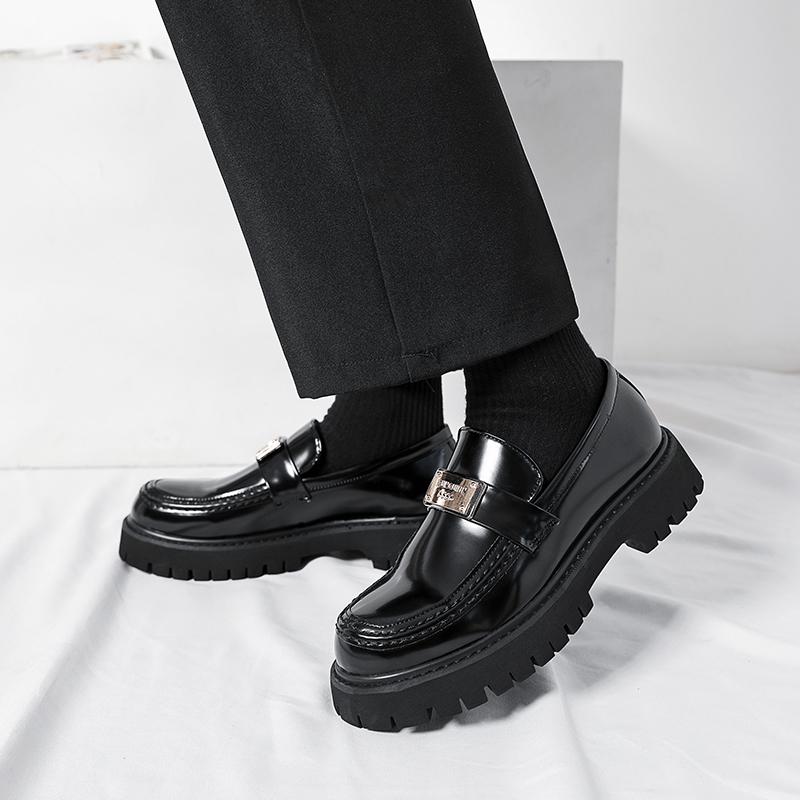 Новые роскошные повседневные туфли для мужчин, модные брендовые туфли-лоферы без застежек, итальянские формальные туфли, уличные туфли с толстой подошвой, рабочие туфли, мокасины