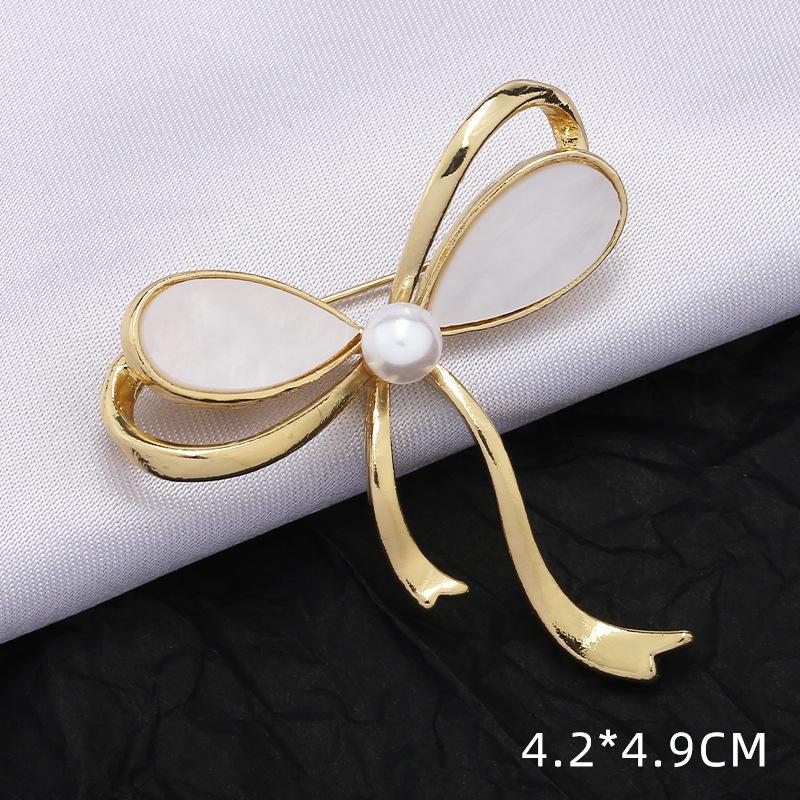 Модная брошь с бантом: Металлические украшения с жемчугом и стразами в виде цветка