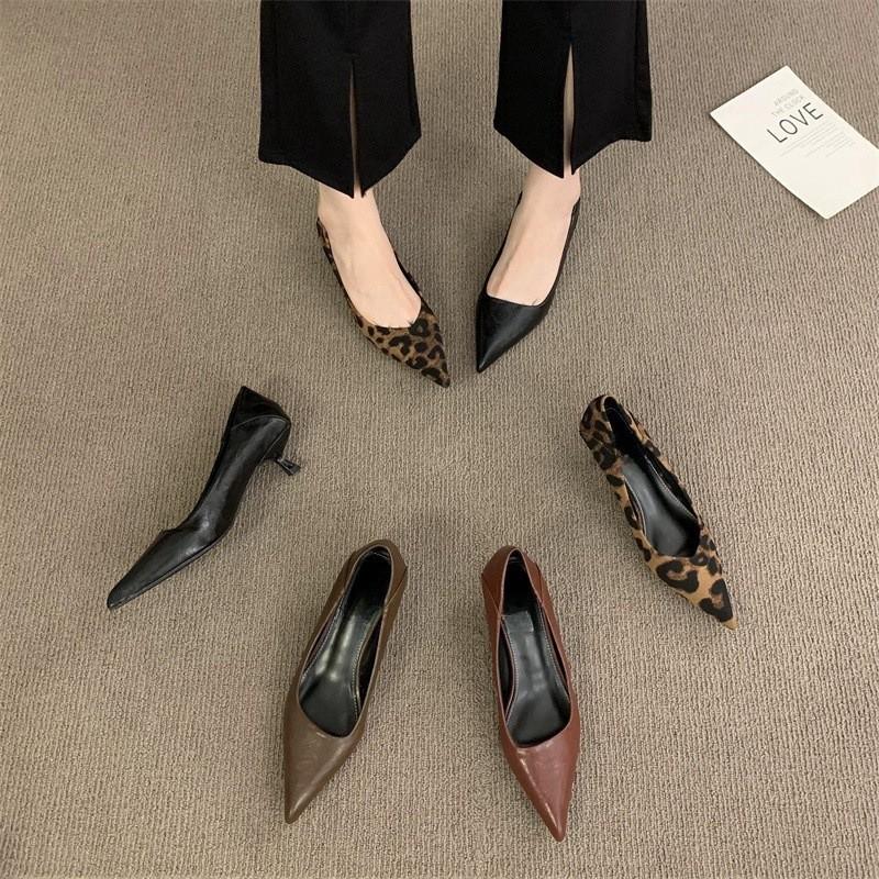 Classic High Heels For Women With Superfiber Upper And Rubber Sole For Daily Office Wear