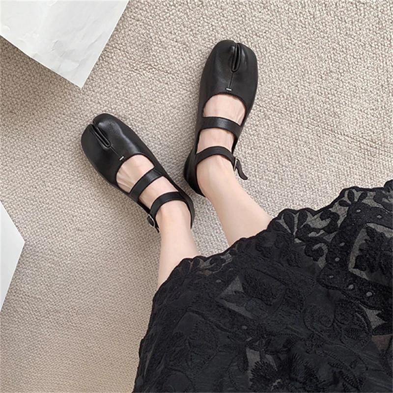 Fashion Designer Mary Jane Split Toe Flats Shoes Buckle Strap Women Comfort Bottom Ballerina Shoe Soft Leather Solid Outdoor Sandals