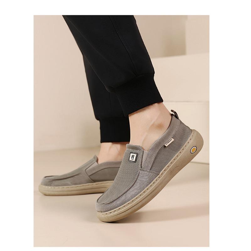 Breathable Comfortable Non Slip Wear Resistant Slip On Casual Mens Walking Shoes