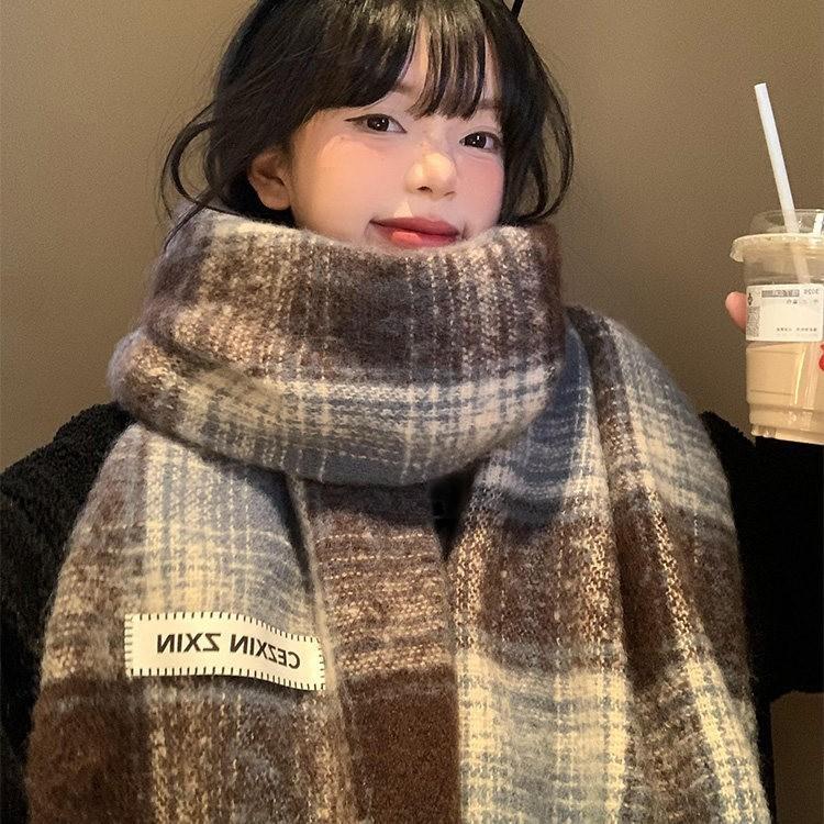 Atmosphere Maillard plaid scarf women's winter new Korean high-end sense thickened warm scarf student