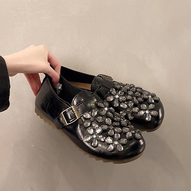 Новые весенние женские туфли-одиночки с цветочным принтом и блестящими бриллиантами, повседневные, удобные, модные маленькие кожаные туфли на плоском каблуке