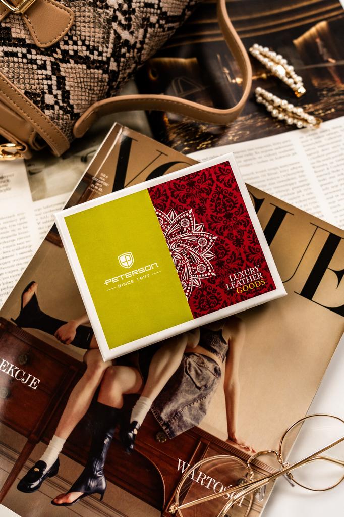 Женский кожаный кошелек PTN 425214-DSL-6150 Красный