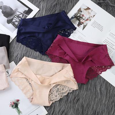 Женские трусы средней талии с кружевной отделкой, закрывающие ягодицы, бесшовные, однотонные, эластичные, удобные, повседневные, спортивные трусы