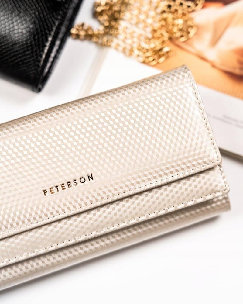 Large, horizontal women's wallet made of natural leather - Peterson
