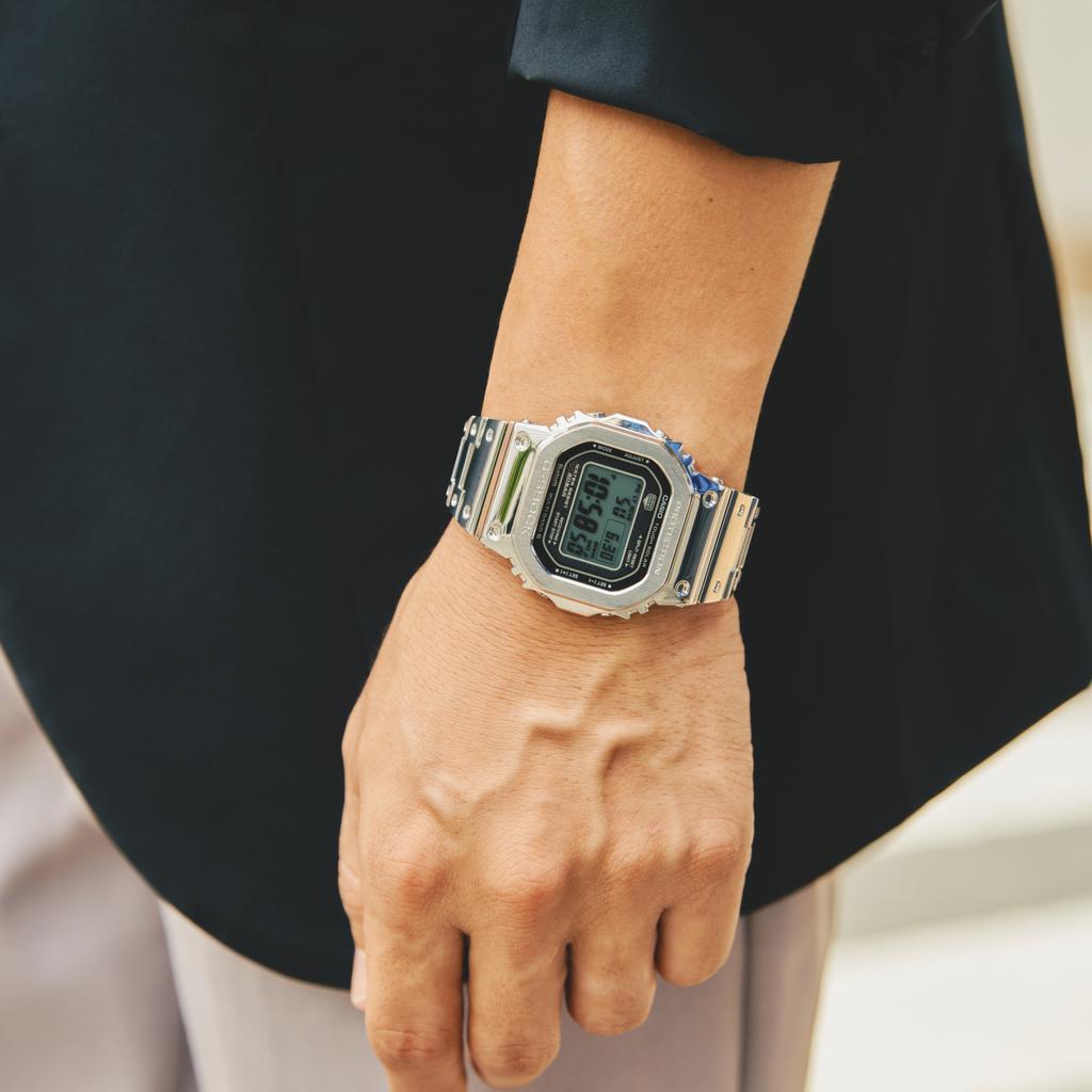 Casio Мужские кварцевые часы GMW-B5000D-1 из нержавеющей стали, водонепроницаемые до 200 м, ударопрочные
