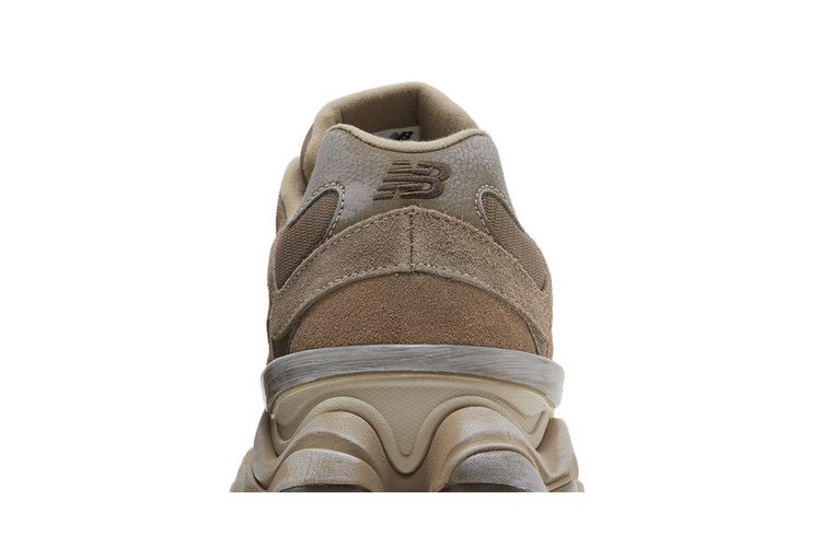 Мужские кроссовки New Balance 9060 Mushroom Timberwolf Mushroom/Dark Mushroom/Timberwolf