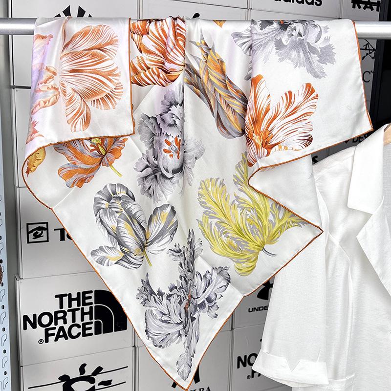 Шелковый твиловый шарф Silk Road в черно-белом французском стиле для весны/лета