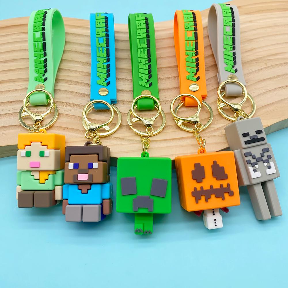 Ключница-подвеска из ПВХ-резины с фигуркой Minecraft