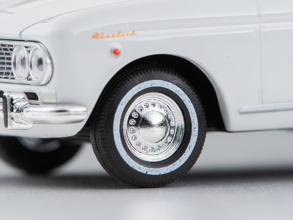 Tomica Limited Vintage 164 LV-205a Datsun Bluebird 4-дверный 1600SSS Белый 65 год Готовый продукт