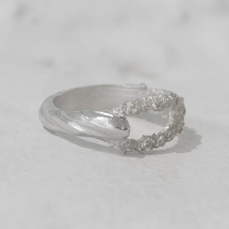 Mouvebament Swan Ring_Silver925