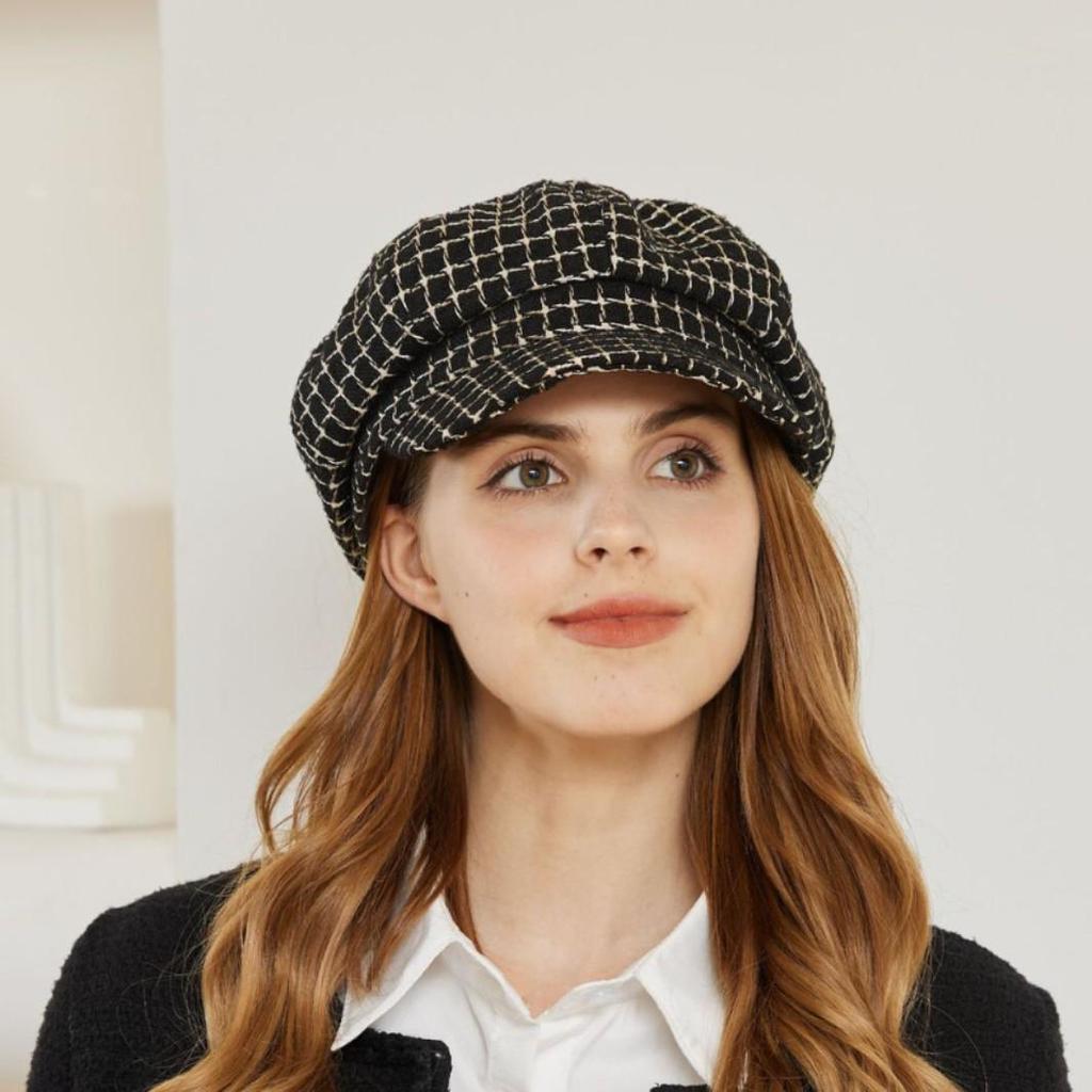 Женская ретро восьмиугольная кепка в британскую клетку: Универсальный весенне-осенний берет с широкими полями для создания непринужденного, литературного образа.