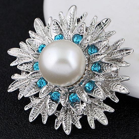 Breastpin Elegant Easy Matching Alloy Flower Faux Pearls Women Brooch Pin for Dating