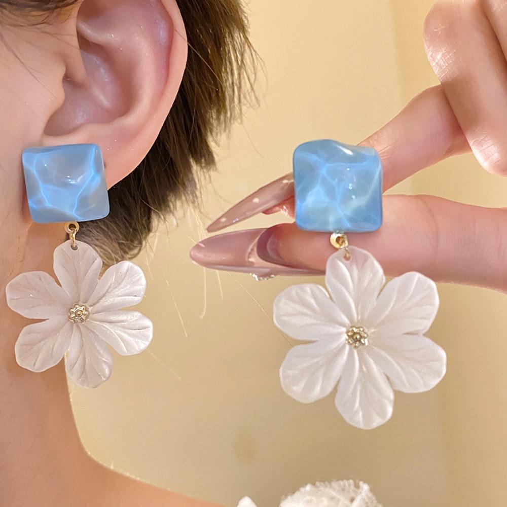 Exaggerated Acrylic Flower Earrings Big Floral Ladies Stud Earrings Exquisite Women Earrings  Gift