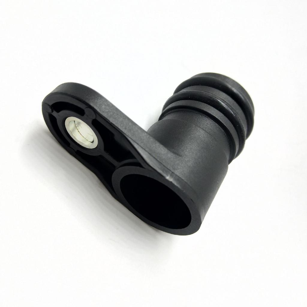 BMW E60/E66/E61/E65 Патрубок системы охлаждения Заглушка водяная 11537519733