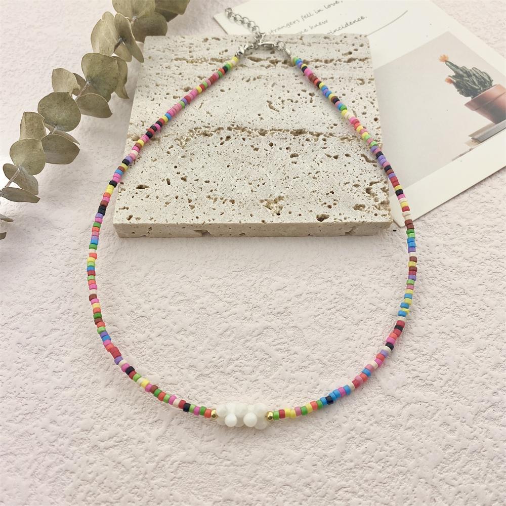 Модное колье-колье для девочек и женщин, красочное ожерелье из бисера с ракушкой, кулон в форме сердца, модные украшения на шею